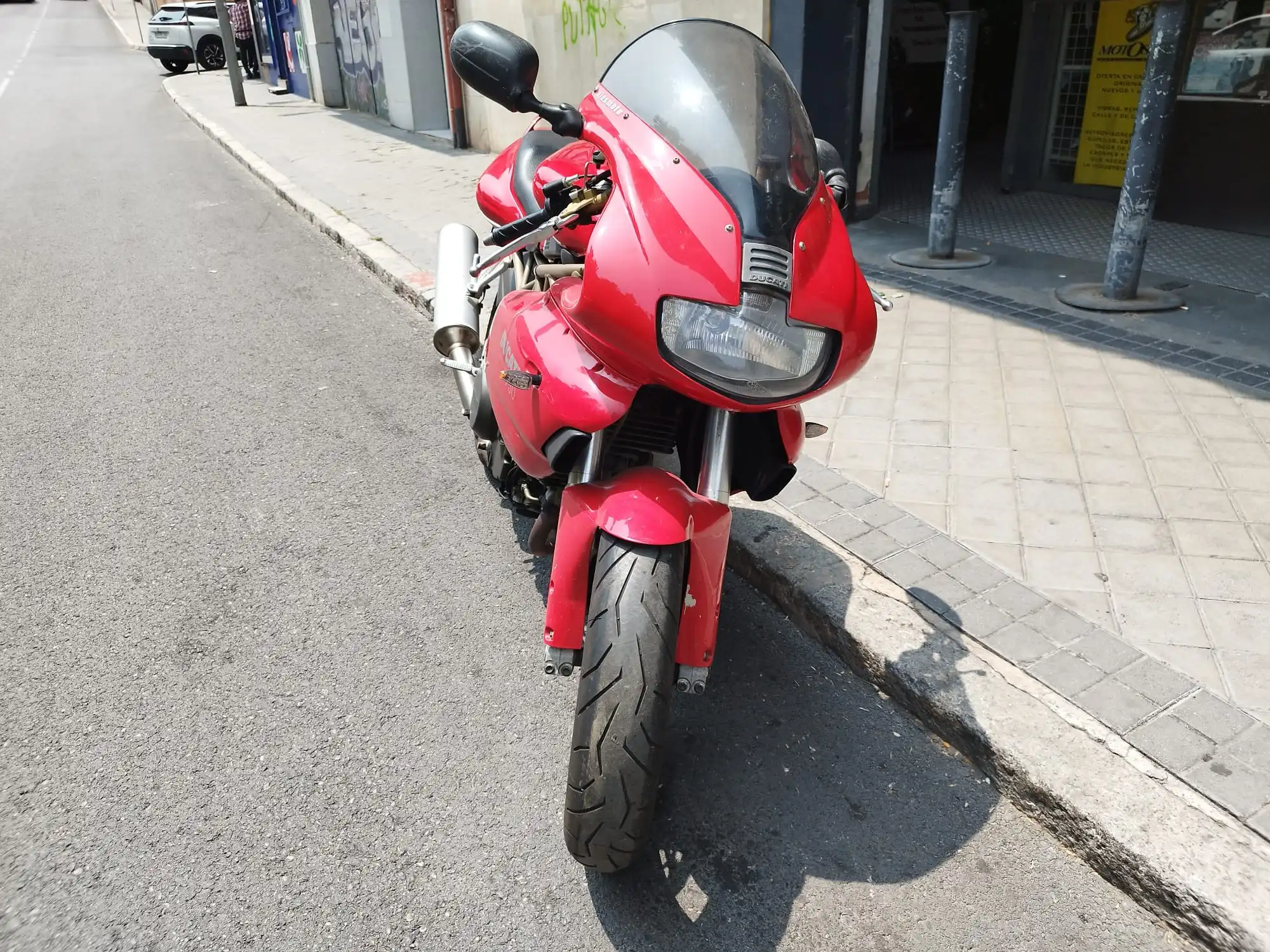 
								Ducati 750SS full									