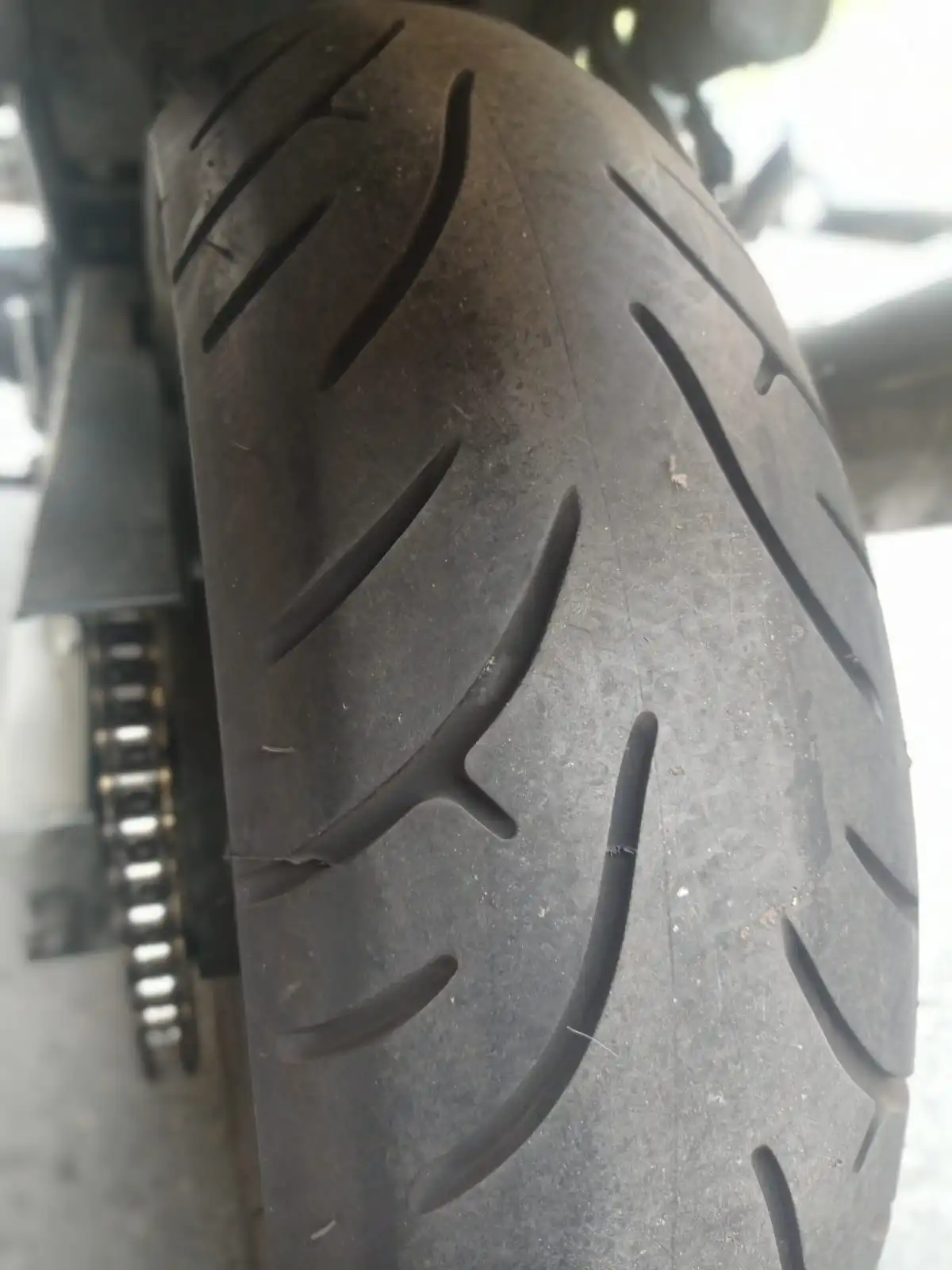 
								Yamaha FZS600 FAZER full									
